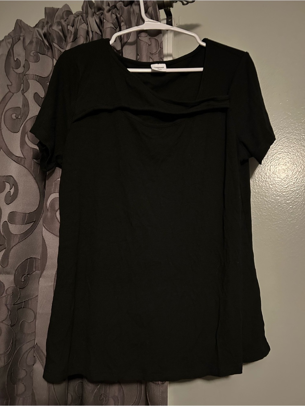 Classic Black Short-Sleeve Women’s Top